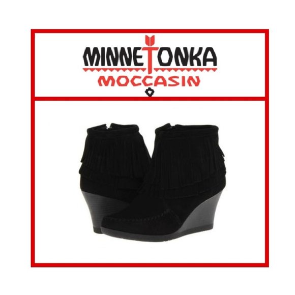 MINNETONKA Moccasins Fringed Wedge Booties (179) - Picture 1 of 3